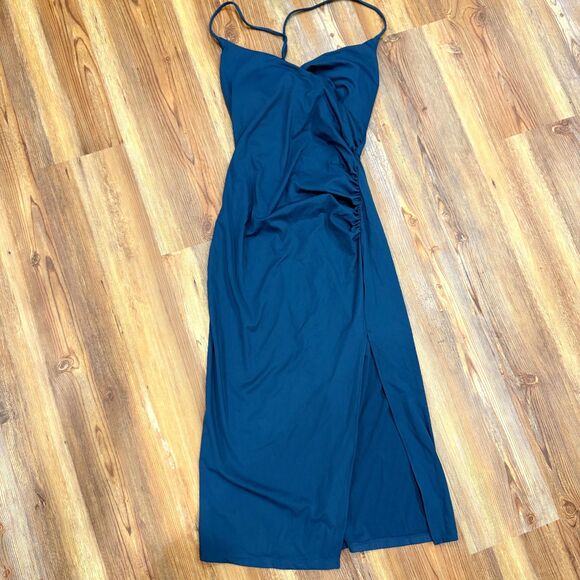 HALARA NWT Softly Zero Ruched Bodycon Dress in Ink Green - Size Small - Picture 4 of 8